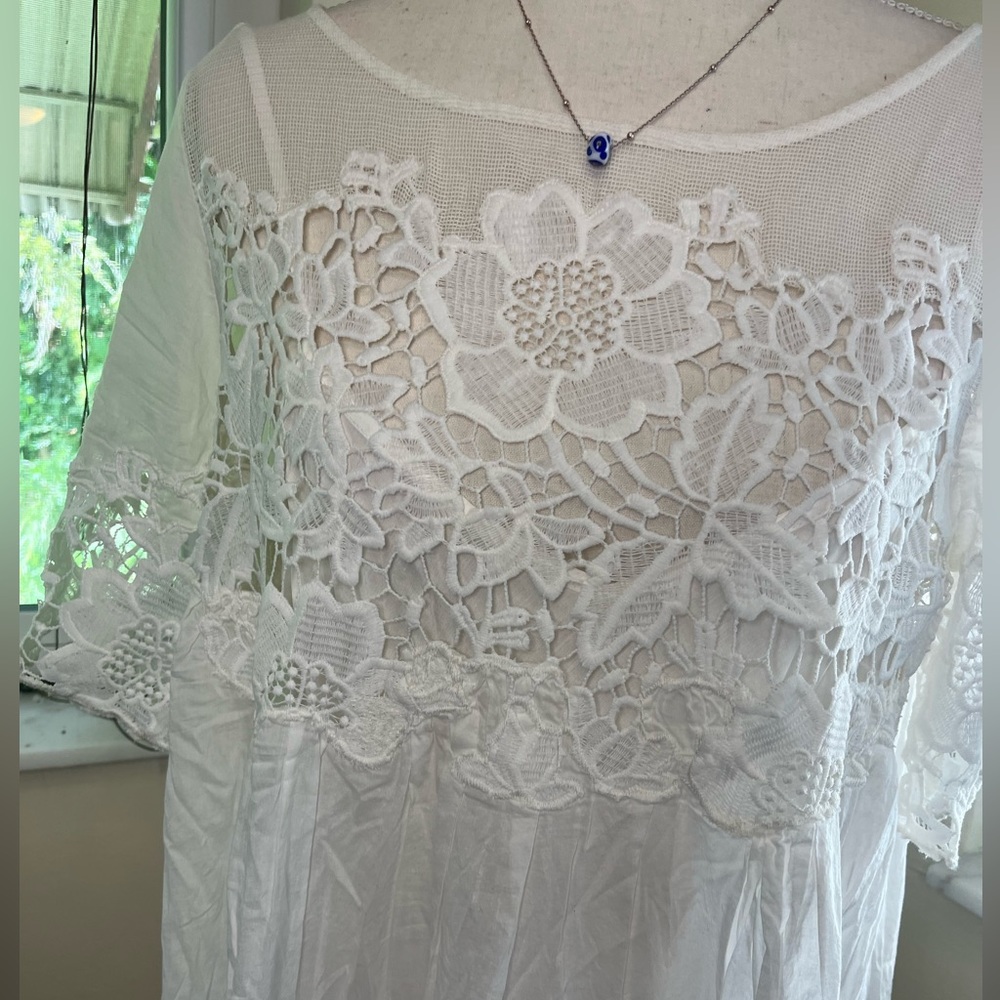 EUC HOLDING HORSES Magnolia White Lace Mini Dress - Picture 4 of 10